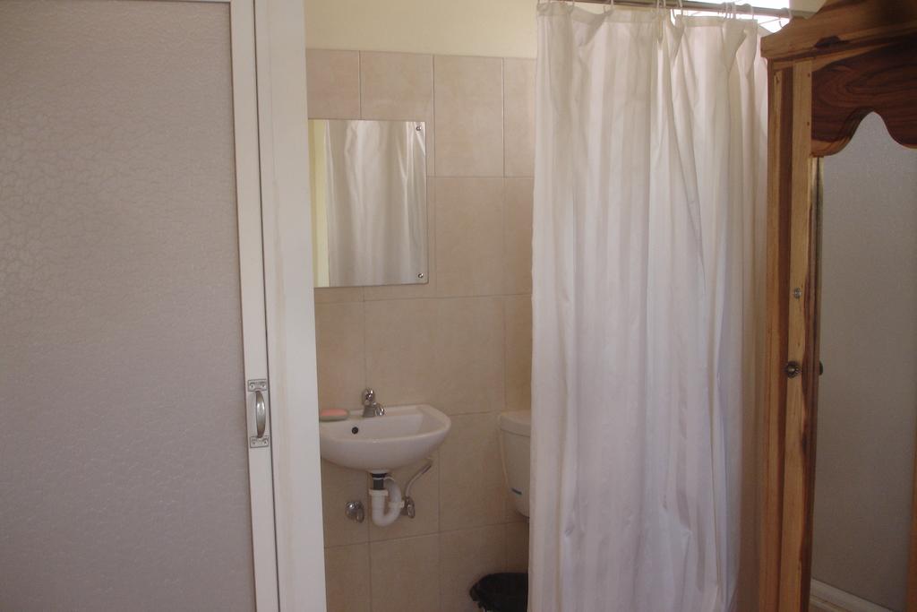 Finjam Cottage Port Antonio Room photo